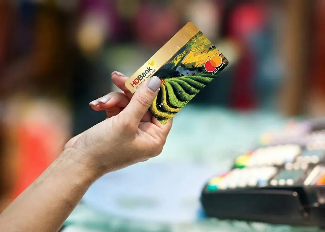 Điều kiện và thủ tục mở thẻ tín dụng Thẻ tín dụng HDBank Mastercard Gold