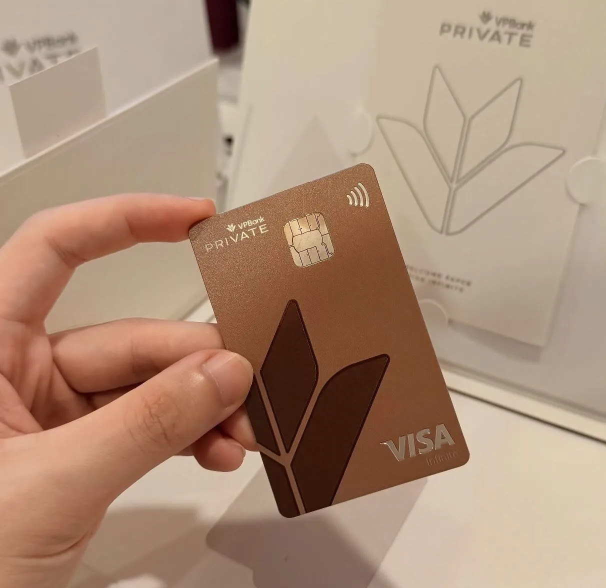 Nhận định đánh giá thẻ tín dụng Thẻ tín dụng quốc tế VPBank Private Visa Infinite từ chuyên gia Thẻ Tốt Nhất