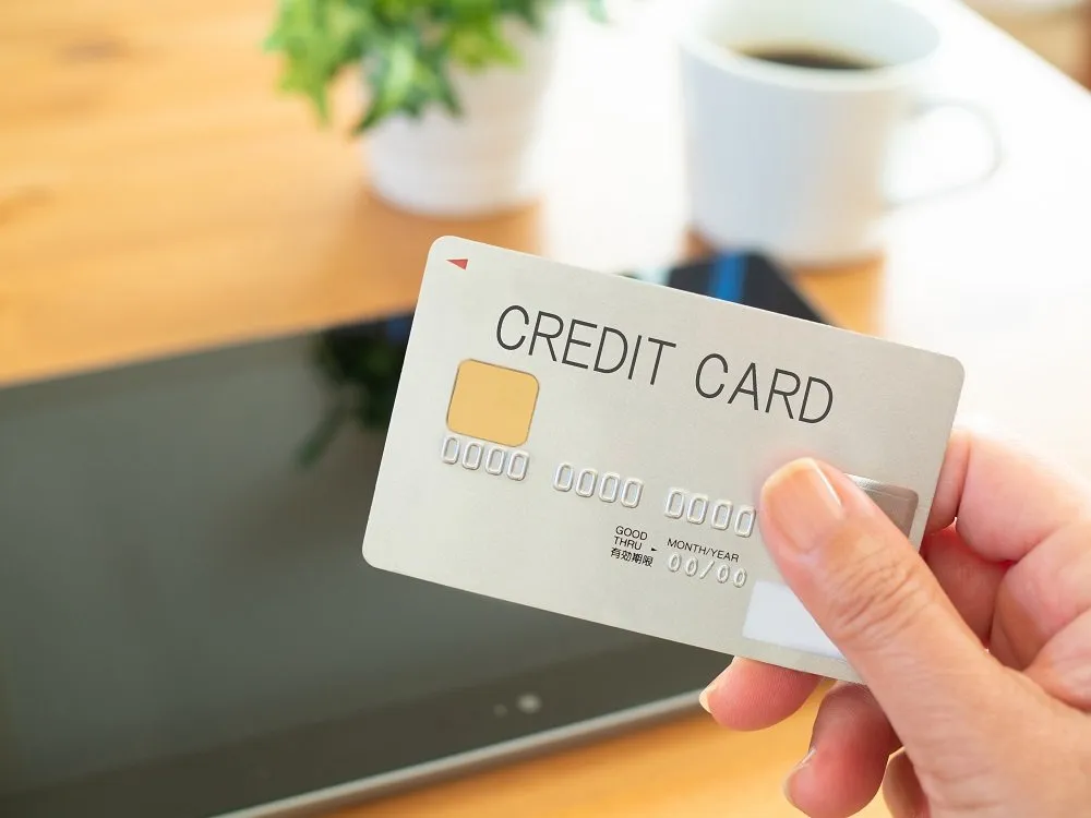 Quy trình mở lại thẻ tín dụng bị khóa chi tiết